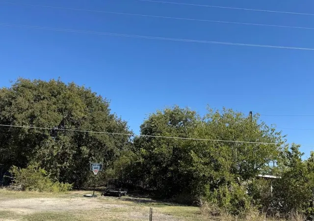 9th image of 800 Arnold Dr, Bartlett, TX 76511 | MLS# 7296769