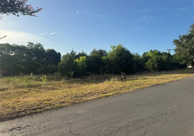 4th image of 237 Woodcreek Dr, Wimberley, TX 78676 | MLS# 8076107
