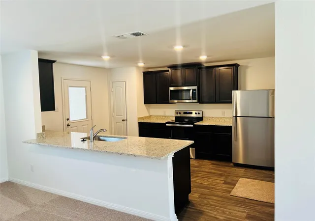 Photo 1 of Single family home for sale at 109 Fairfax Ln, Jarrell, TX 76537 | MLS# 1452413 | Listing updated on 2026-09-01
