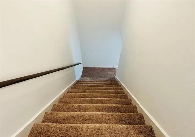Photo 3 of Single family home for sale at 109 Fairfax Ln, Jarrell, TX 76537 | MLS# 1452413 | Listing updated on 2026-09-01