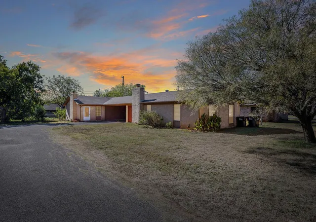 1st image of 2402 Cottonwood Dr, Georgetown, TX 78628 | MLS# 7421919