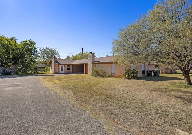 20th image of 2402 Cottonwood Dr, Georgetown, TX 78628 | MLS# 7421919