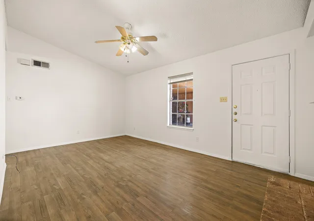 5th image of 2402 Cottonwood Dr, Georgetown, TX 78628 | MLS# 7421919