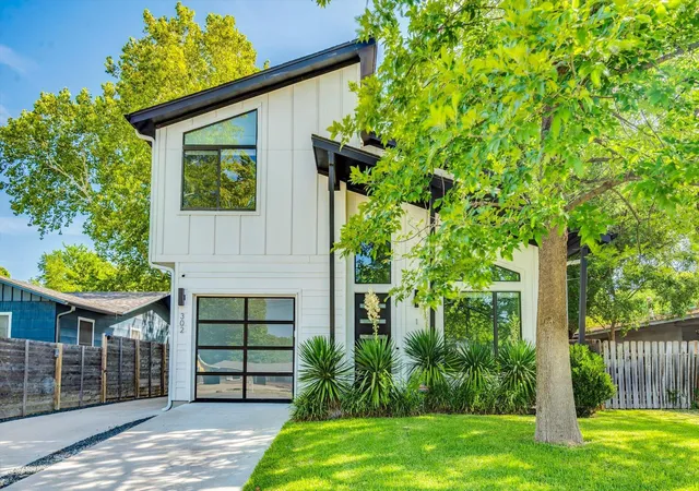 Single family home for sale at 302 Irma Dr, Austin, TX 78752 | MLS# 5920009