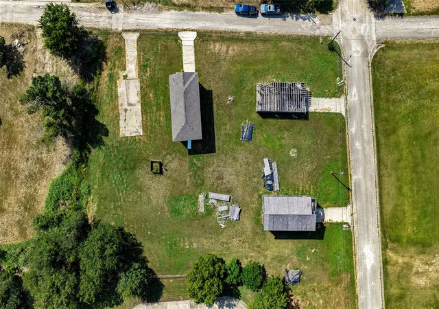 3rd image of 213 E 4Th St, Rockdale, TX 76567 | MLS# 9363701
