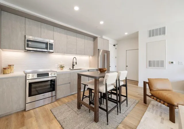 3rd image of 4315 S Congress Ave #317, Austin, TX 78745 | MLS# 5837195