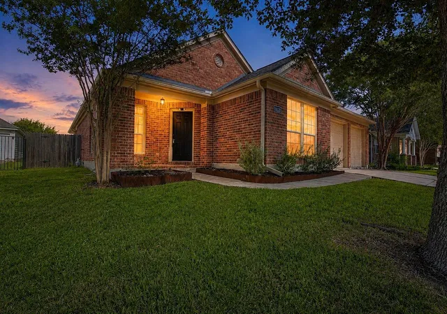 1st image of 11620 Sunny Creek Ln, Manor, TX 78653 | MLS# 1169792