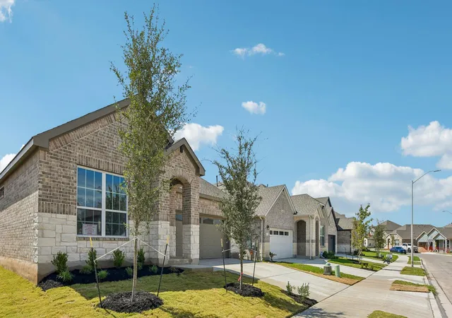 Photo 2 of Single family home for sale at 416 Eagle Cyn Dr, Leander, TX 78641 | MLS# 8522241 | Listing updated on 2026-10-06