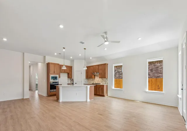 Photo 3 of Single family home for sale at 416 Eagle Cyn Dr, Leander, TX 78641 | MLS# 8522241 | Listing updated on 2026-10-06