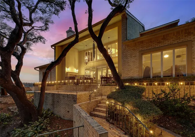 Photo 1 of Single family home for sale at 3418 Mount Bonnell Cir, Austin, TX 78731 | MLS# 8329311 | Listing updated on 2026-08-29