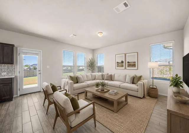 3rd image of 215 Lake Placid Run, Elgin, TX 78621 | MLS# 5773137
