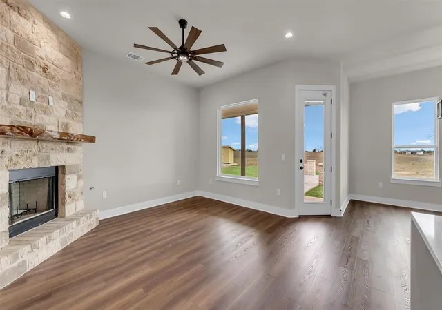 4th image of 379 Prairie Point Dr, Bertram, TX 78605 | MLS# 4155730