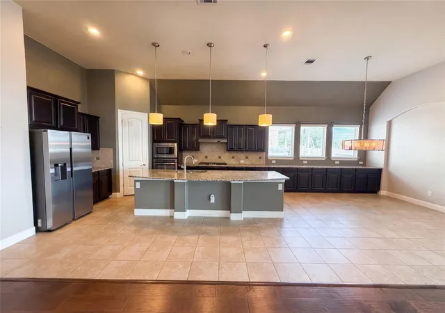 2nd image of 122 Bluehaw Dr, Georgetown, TX 78628 | MLS# 2387322