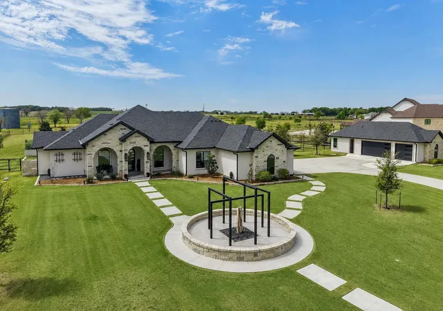 1st image of 173 Via Lago, Belton, TX 76513 | MLS# 4867532