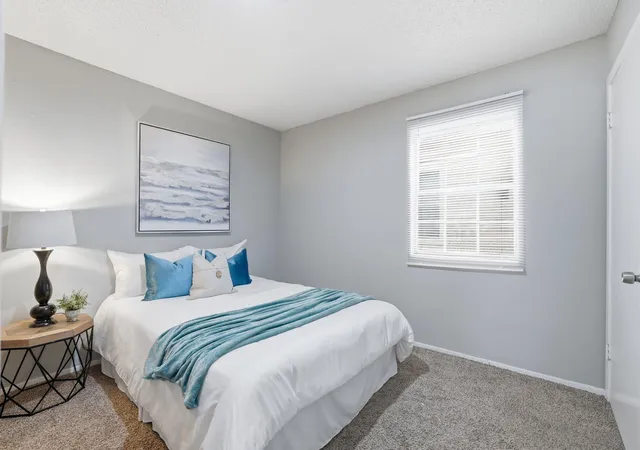 2nd image of 101 E 33Rd St, Austin, TX 78705