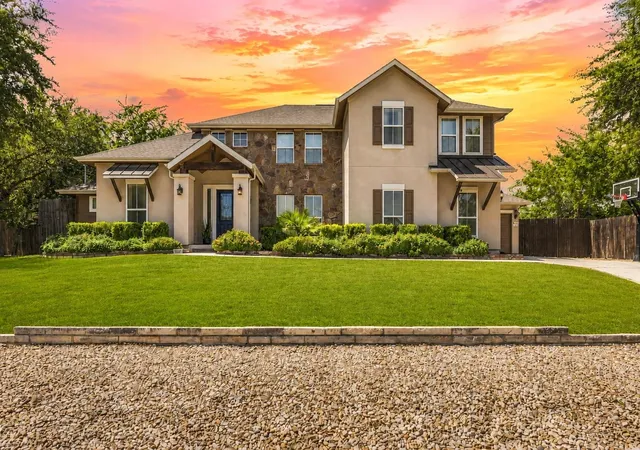 1st image of 1010 Canyon Edge Dr, Austin, TX 78733 | MLS# 2720589