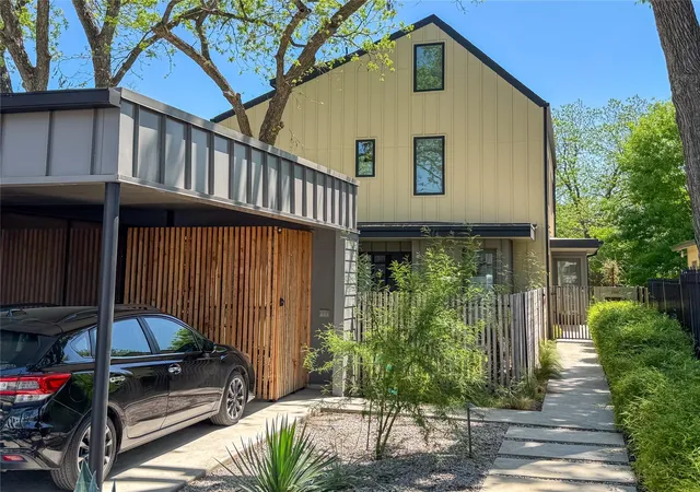 1st image of 619 Tillery St #A, Austin, TX 78702 | MLS# 1381297