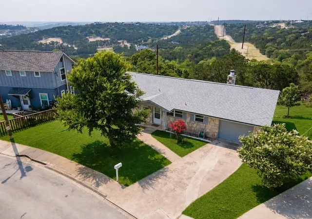 Photo 1 of Single family home for sale at 115 Village Dr, Kerrville, TX 78028 | MLS# 6963359 | Listing updated on 2026-09-25