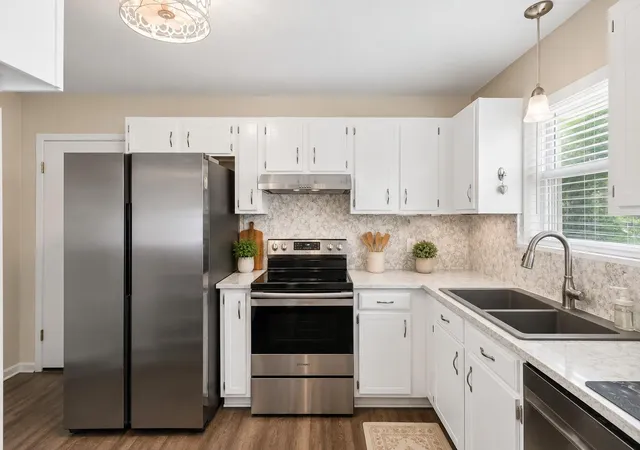 Photo 4 of Single family home for sale at 115 Village Dr, Kerrville, TX 78028 | MLS# 6963359 | Listing updated on 2026-09-25