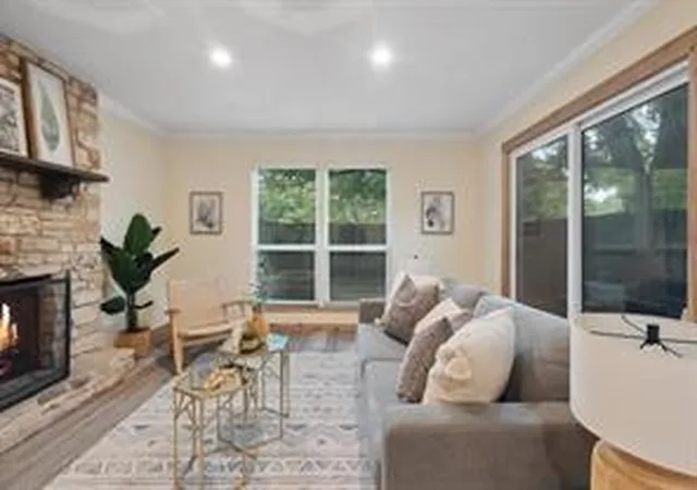 2nd image of 4913 Misty Slope Ln, Austin, TX 78744 | MLS# 3340433