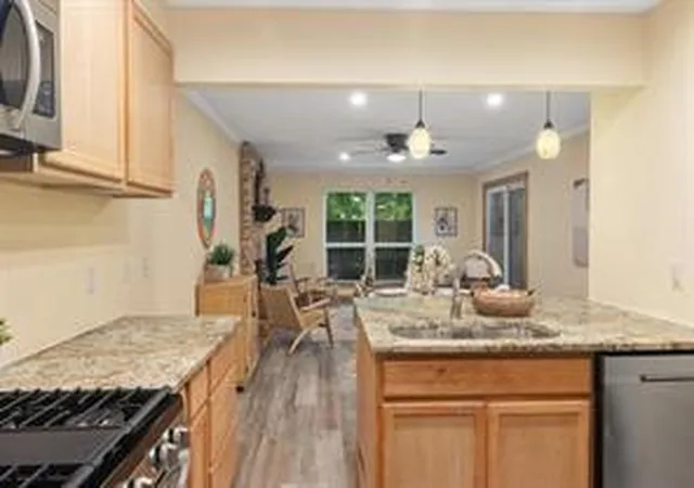 5th image of 4913 Misty Slope Ln, Austin, TX 78744 | MLS# 3340433