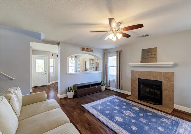 Photo 3 of Single family home for sale at 204 Precipice Way, Georgetown, TX 78626 | MLS# 2939007 | Listing updated on 2026-10-01