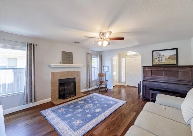 Photo 4 of Single family home for sale at 204 Precipice Way, Georgetown, TX 78626 | MLS# 2939007 | Listing updated on 2026-10-01