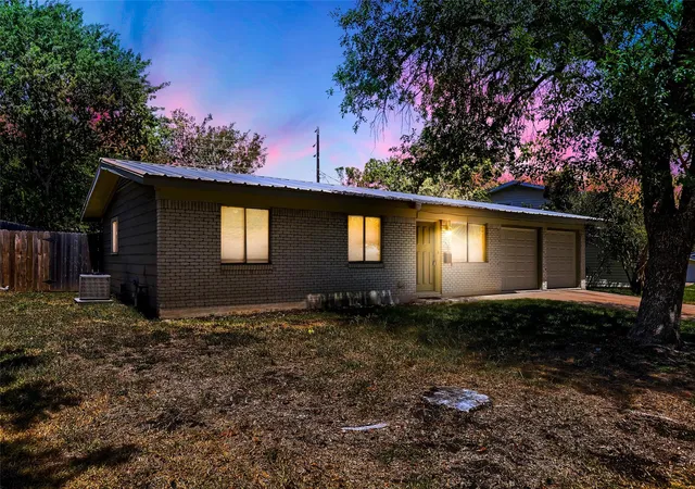 3rd image of 8518 Brookfield Dr, Austin, TX 78758 | MLS# 8208235