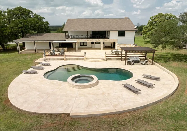 2nd image of 191 N Cedar Creek Dr, Cedar Creek, TX 78612 | MLS# 9348173