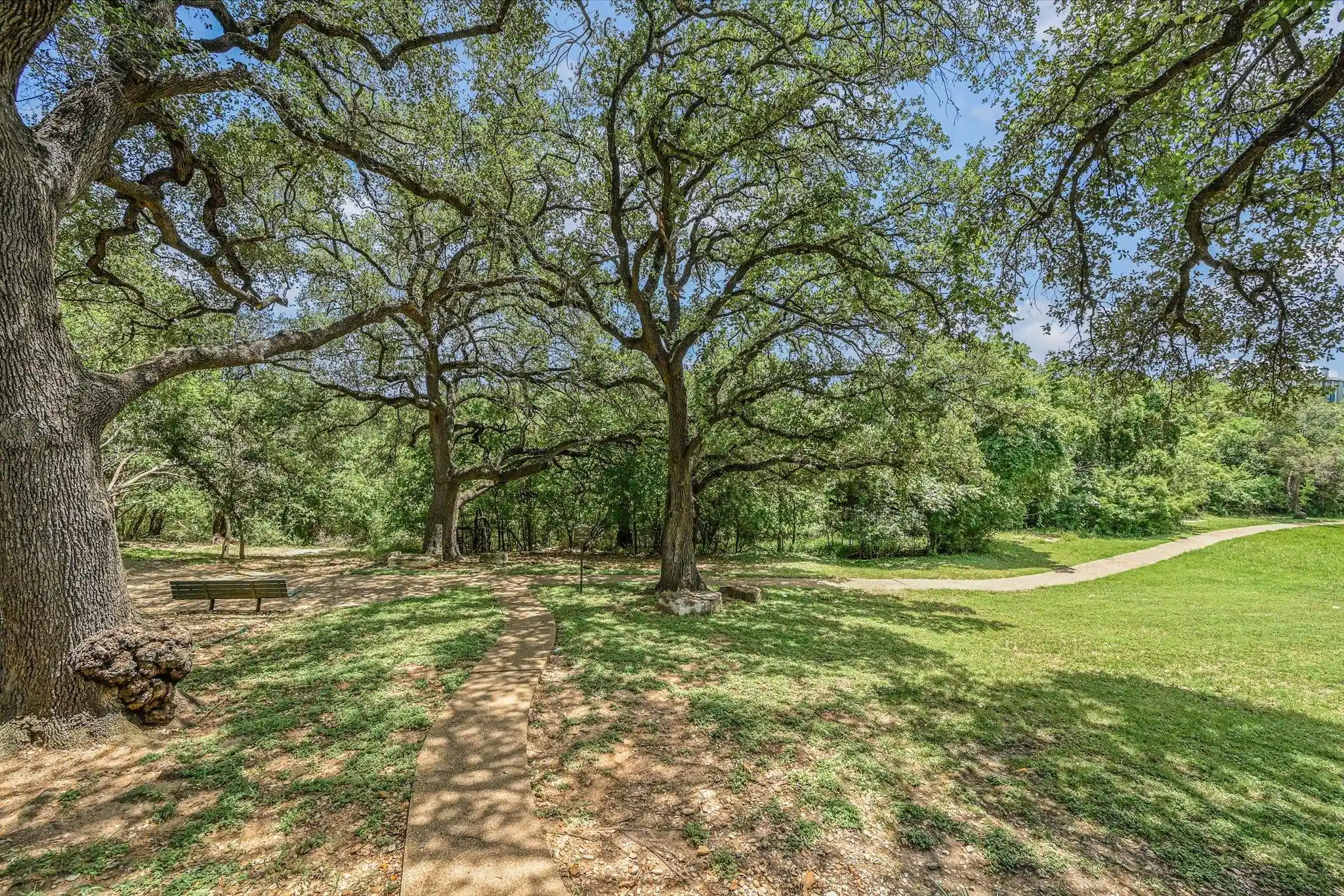 Listing Photo 29 - Condo for sale in 12166 Metric Blvd located at 12166 Metric Blvd, Austin, TX 78758 - Unit #257