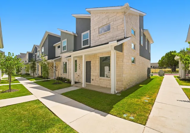 2nd image of 500 Municipal Dr #805, Leander, TX 78641 | MLS# 9983092
