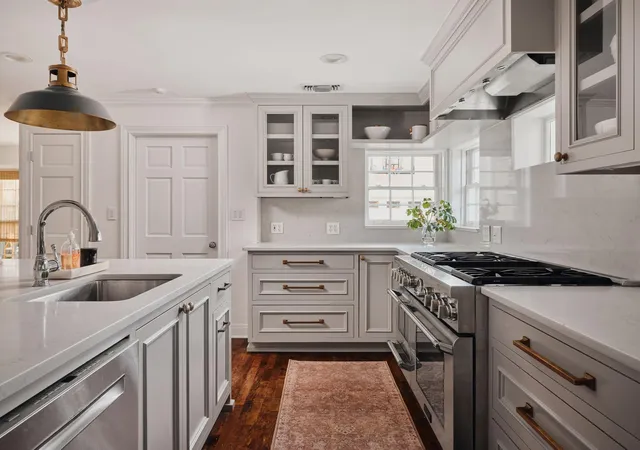 5th image of 2412 Jarratt Ave, Austin, TX 78703 | MLS# 5453029
