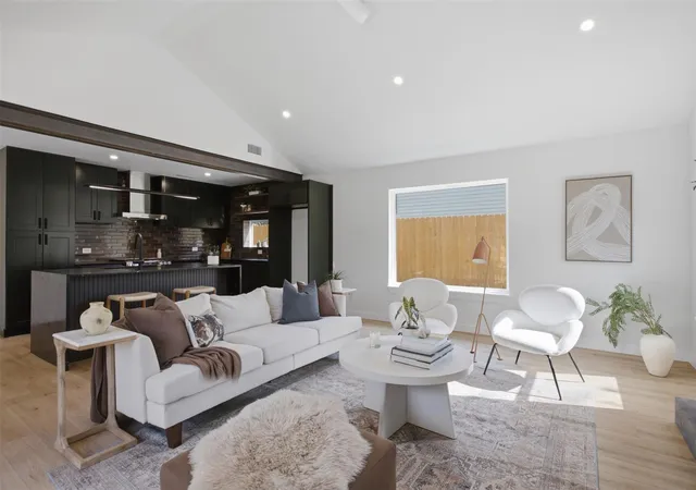 4th image of 5001 Bundyhill Dr, Austin, TX 78723 | MLS# 8839521
