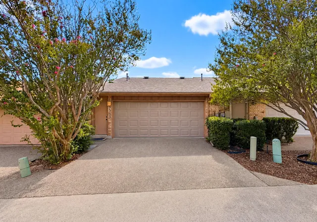 Photo 2 of Townhouse for sale at 7903 Tealwood Trl, Austin, TX 78731 | MLS# 1309949 | Listing updated on 2026-10-04