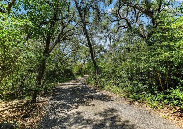 4th image of 10412 Double Spur Loop, Austin, TX 78759 | MLS# 5987256