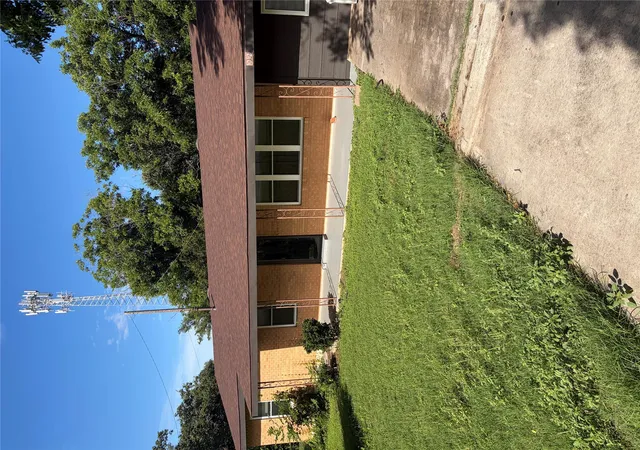 Single family home for sale at 1012 N Water St, Burnet, TX 78611 | MLS# 3469406
