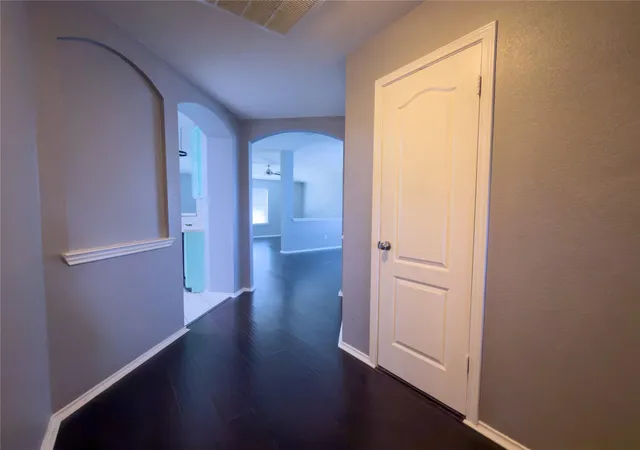 Photo 4 of Single family home for sale at 310 Bubbling Brk Dr, Hutto, TX 78634 | MLS# 3278456 | Listing updated on 2026-09-12