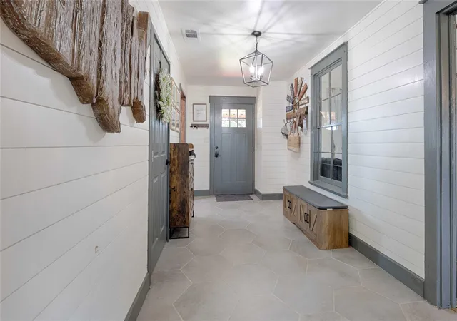 Photo 3 of House for sale at 2666 County Rd 247, Moulton, TX 77975 | MLS# 4104267 | Listing updated on 2026-09-03