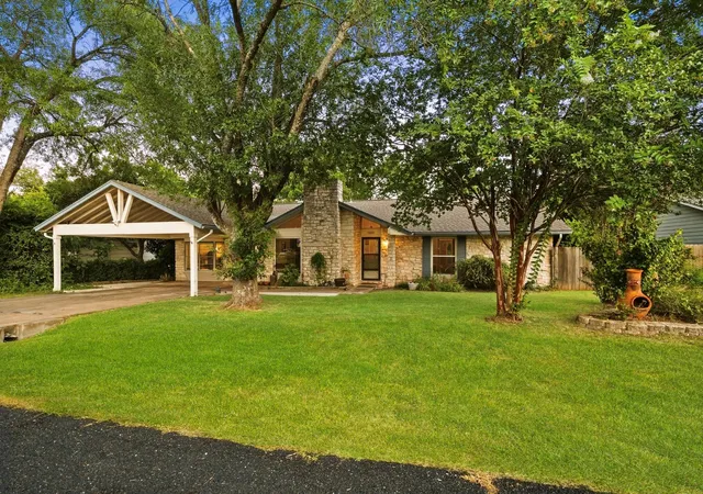 Photo 2 of Single family home for sale at 9409 Braeburn Gln, Austin, TX 78729 | MLS# 1399628 | Listing updated on 2026-08-30