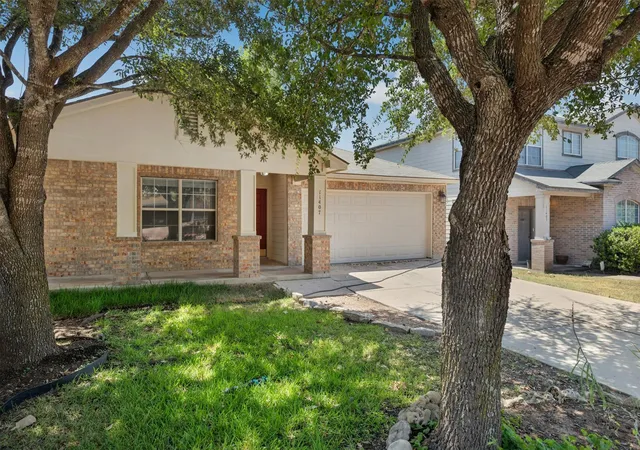 Photo 2 of Single family home for sale at 11407 Murchison St, Manor, TX 78653 | MLS# 5884172 | Listing updated on 2026-08-25