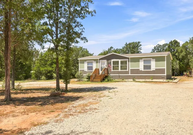 2nd image of 1039 Trailside Dr, Elgin, TX 78621 | MLS# 2439558