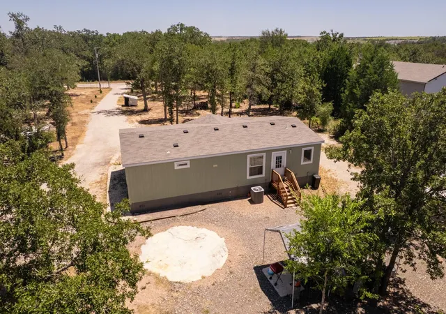 24th image of 1039 Trailside Dr, Elgin, TX 78621 | MLS# 2439558