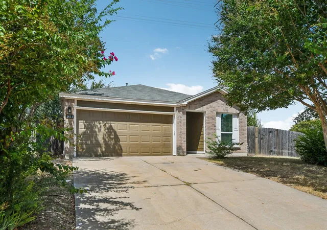 2nd image of 1611 Lantern Light Dr, Round Rock, TX 78681 | MLS# 5306477