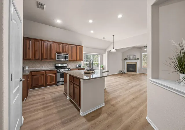 Photo 4 of Single family home for sale at 2805 Centennial Olympic Park, Austin, TX 78732 | MLS# 3179757 | Listing updated on 2026-08-24