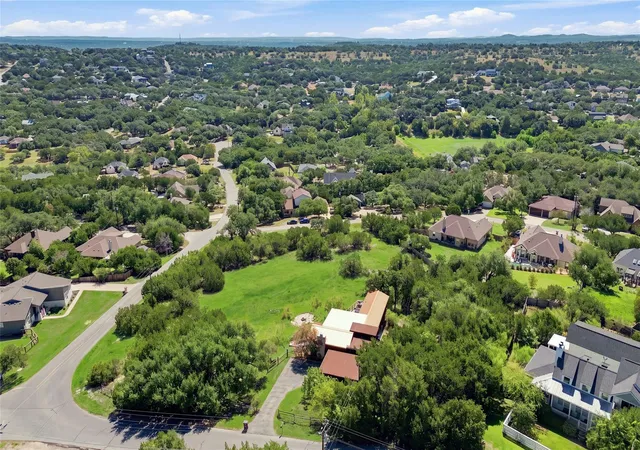5th image of 22121 Oban Dr, Spicewood, TX 78669 | MLS# 3061863