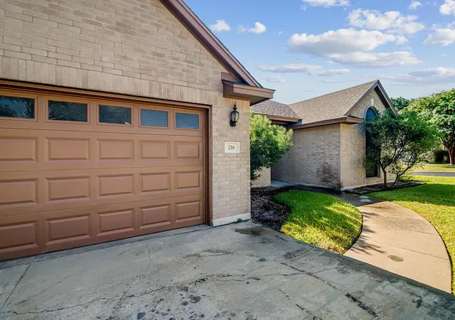 3rd image of 216 Meadow Brook Dr, Fredericksburg, TX 78624 | MLS# 2436660