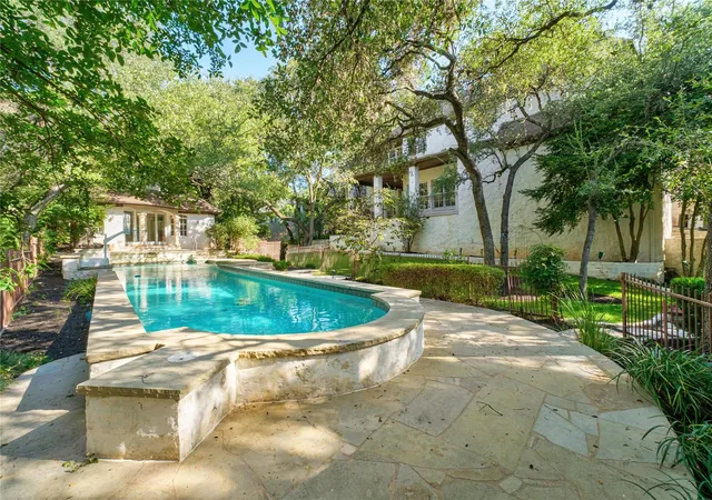 40th image of 2900 Meandering River Ct, Austin, TX 78746 | MLS# 5131297