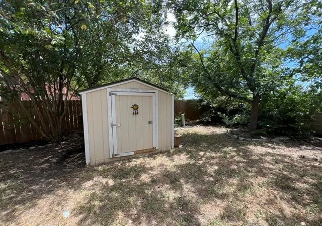 Photo 4 of Single family home for sale at 1706 Rosenborough Cv, Round Rock, TX 78665 | MLS# 9283329 | Listing updated on 2026-10-01