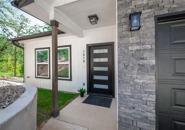 3rd image of 121 S Kanaio Dr #A & B, Bastrop, TX 78602 | MLS# 2058007
