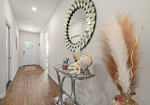 Photo 4 of Single family home for sale at 201 Connor Ln, Georgetown, TX 78626 | MLS# 7164396 | Listing updated on 2026-08-26